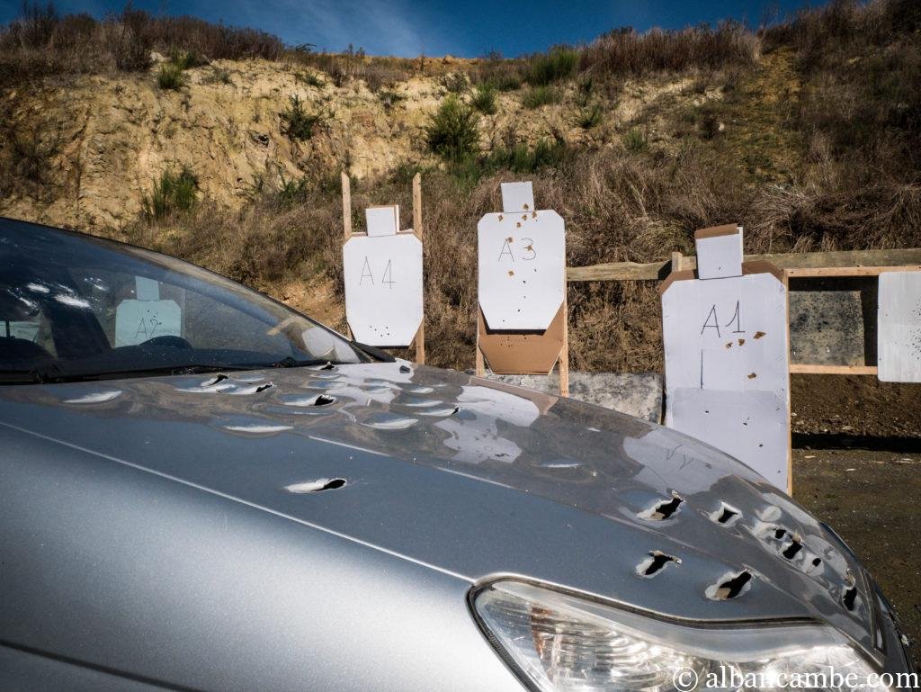 Ricochets sur carrosserie VCQB Instructor Zero.